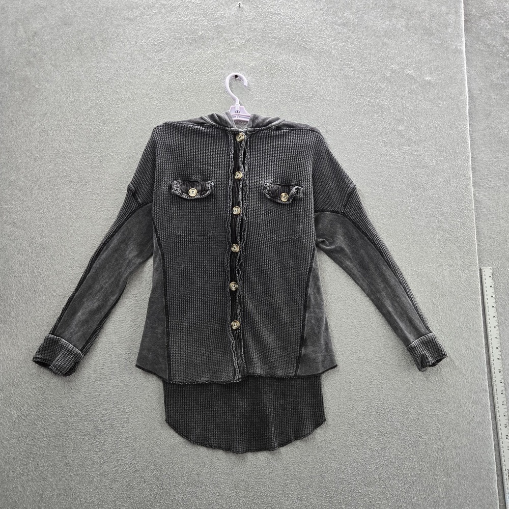 BKE Women‎ Button Up Shirt  S Gray Long Sleeve Waffle Knit High Low Hem